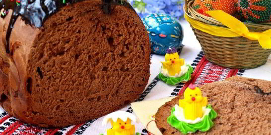 Шоколадный сладкий хлеб в хлебопечке