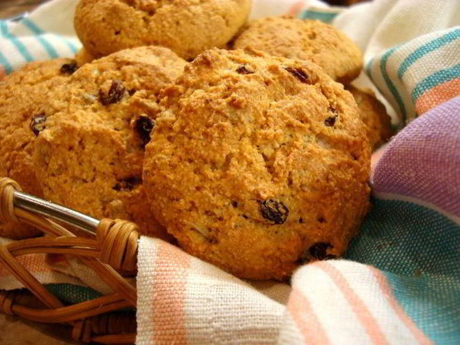 Рецепт сконов многозерновых с подсолнечником и изюмом