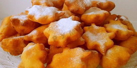 Хворост на сметане