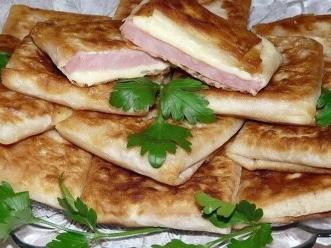 Рецепт армянского лаваша с начинкой из ветчины и сыра