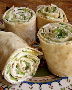 Лаваш с сыром и зеленью