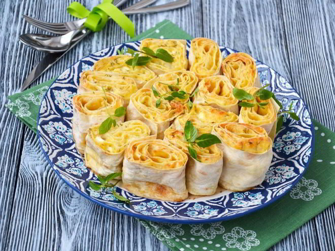 Рецепт лаваша с творогом и сыром в духовке