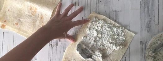 лаваш с творогом и зеленью быстро и вкусно. Шаг 7