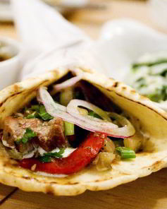 Лаваш, запеченный с начинкой