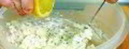 рулеты из лаваша с разными начинками. Шаг 3