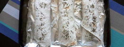 сосиска в лаваше с сыром и огурчиком. Шаг 7