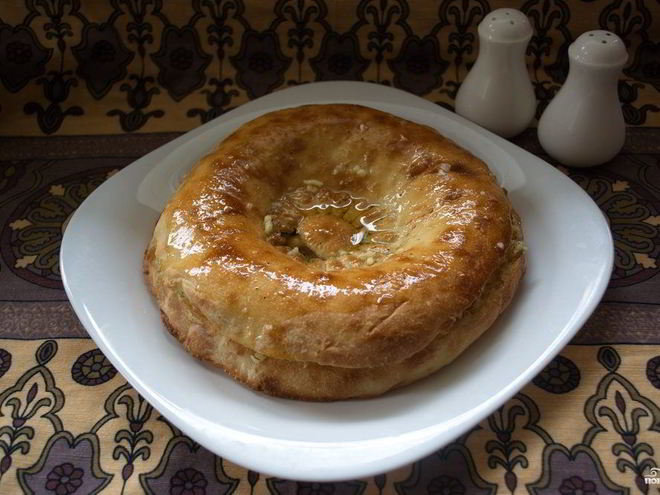 Рецепт толстого лаваша с сыром и бужениной