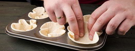 закуска в лаваше из крабовых палочек. Шаг 3