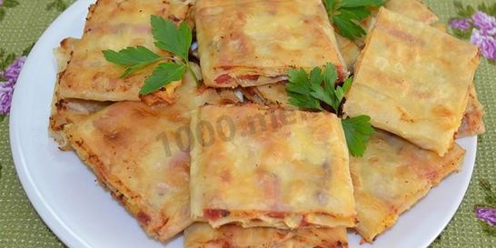Жареный лаваш с начинкой на сковороде