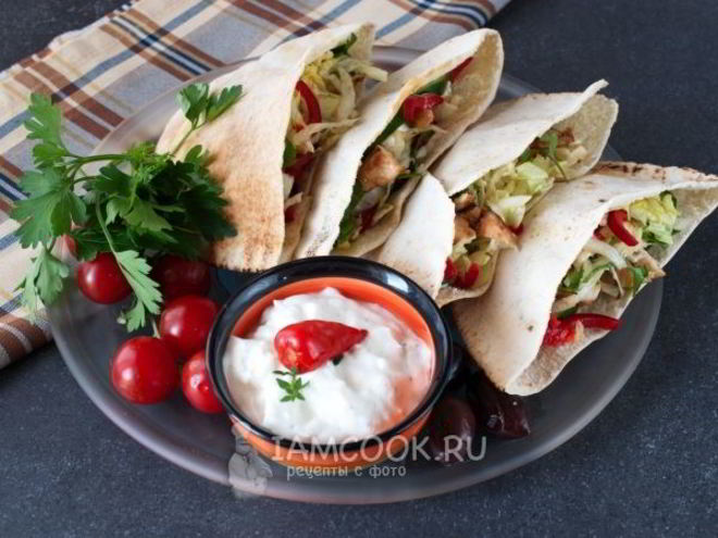 Рецепт арабской питы с курицей и овощами