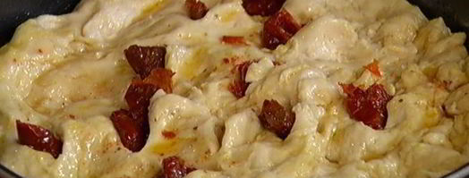 фокачча с вялеными помидорами и базиликом. Шаг 8