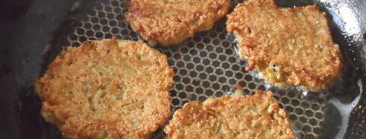 лепешки из баклажана с оригинальным соусом. Шаг 3