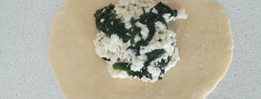 лепешки с начинкой из сыра и шпината. Шаг 4