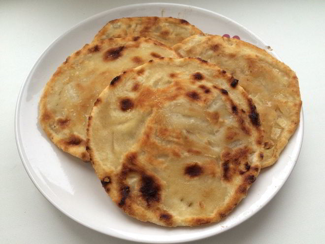 Рецепт луковых лепешек