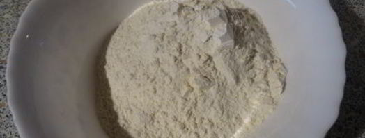 манные лепёшки с куркумой. Шаг 4