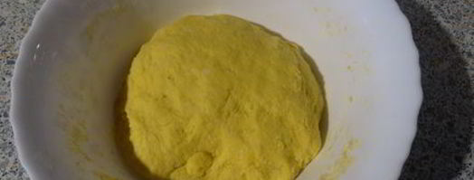 манные лепёшки с куркумой. Шаг 7