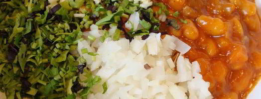 мексиканские лепешки с фасолью, сыром и острым соусом. Шаг 3