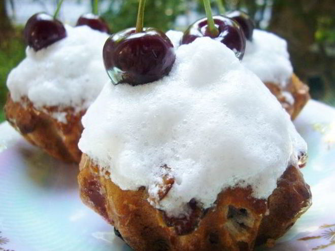 Рецепт маффинов с черешней внутри