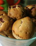 Маффины с клубникой на молоке