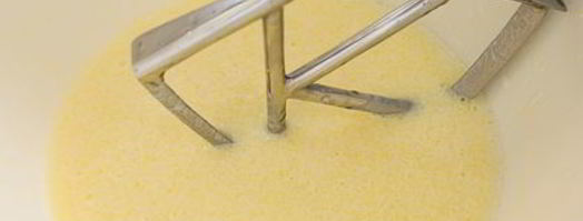 несладкие маффины с оливками и беконом. Шаг 3