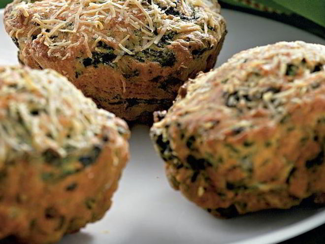 Рецепт шпинатных маффинов с сыром и мускатом