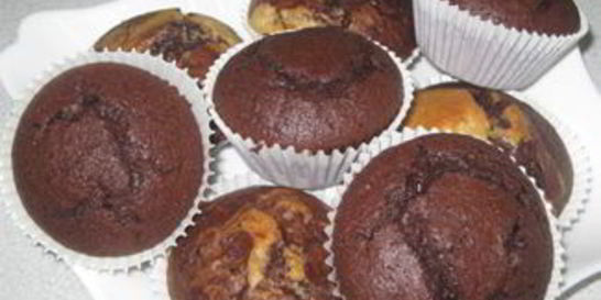 Цветущие пестрые маффины