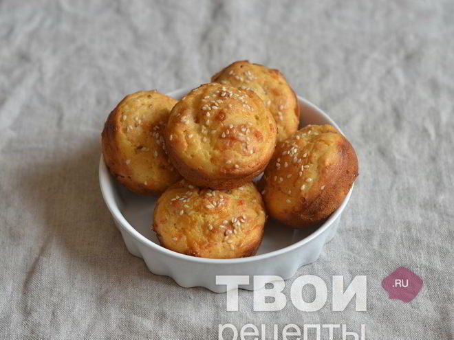 Рецепт закусочных маффинов с ветчиной и сыром