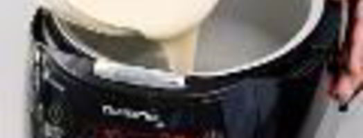 манник на кефире в мультиварке. Шаг 5