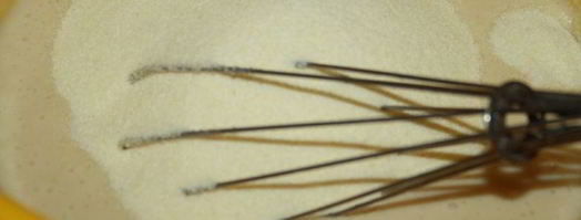 манник с халвой и сливами. Шаг 4