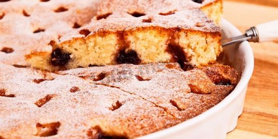 Манник с вишней на кефире