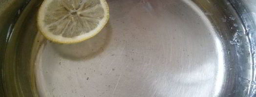 намура — арабский манник, пропитанный сиропом с ароматом роз и флердоранжа. Шаг 11