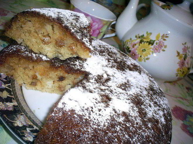 Рецепт нежного манника с яблоками и изюмом