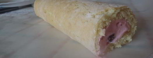 мини-швейцарские рулетики с малиной. Шаг 15