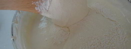 мини-швейцарские рулетики с малиной. Шаг 6