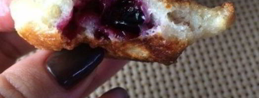 дрожжевые оладьи на воде с фруктами. Шаг 7