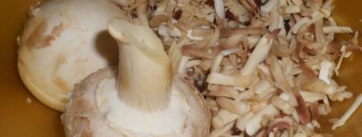 кабачковые оладушки с грибами. Шаг 3