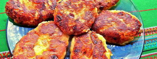 картофельные оладьи с колбасками. Шаг 14