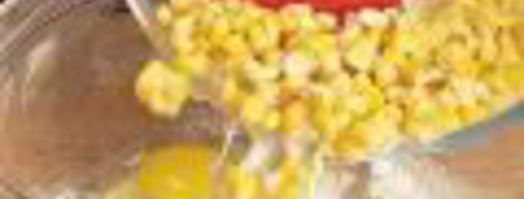 кукурузные оладьи с салатом. Шаг 3