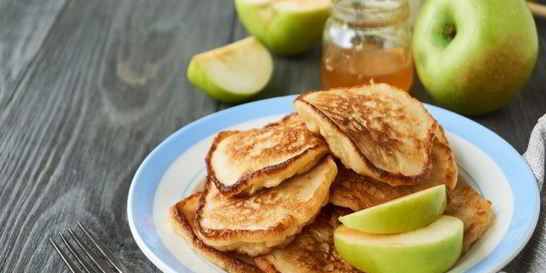 Оладьи из кабачков и яблок