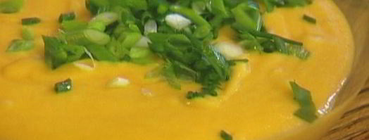 оладьи из тыквы и картофеля с зеленым луком и мускатным орехом. Шаг 4