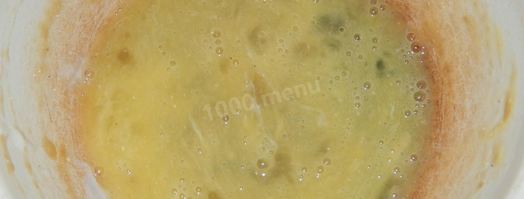 оладьи классические на кефире. Шаг 3