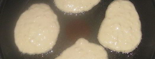 оладьи на кефире с яблоком. Шаг 7