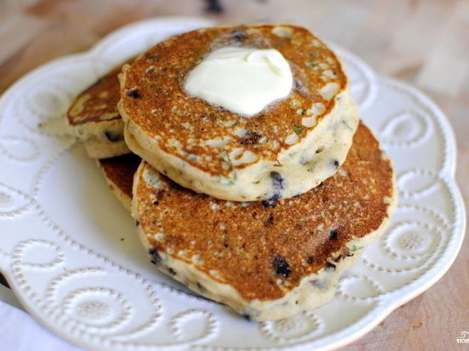 Рецепт оладий с базиликом и шоколадом