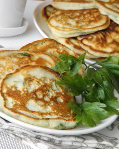 Оладьи с молодой крапивой