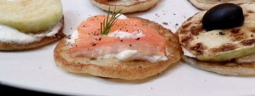 оладьи со сметанным кремом. Шаг 8