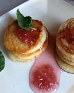 Пышные оладушки на кислом молоке