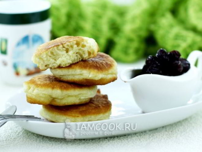Рецепт пышных оладий на кефире