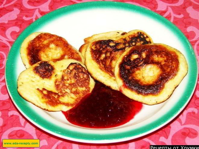 Рецепт пышных оладий на кислом молоке и дрожжах