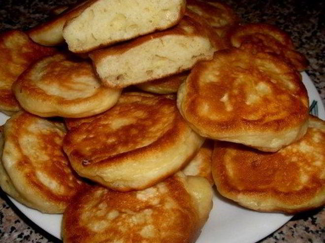 Рецепт пышных оладий с кабачком на кефире