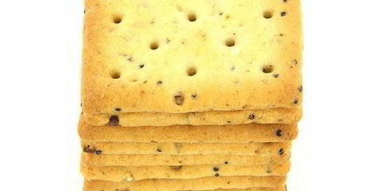 Крекеры из спельтовой муки с маком